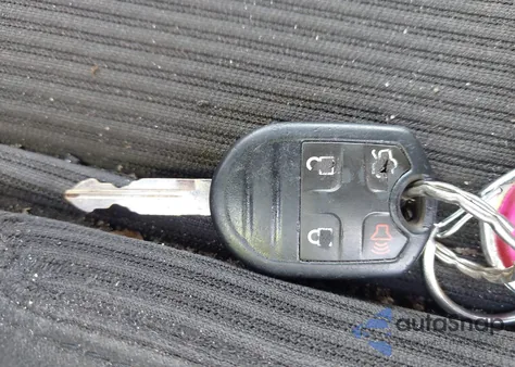 2010 Ford Mustang V6/V6 Premium z USA, uszkodzony, nr VIN 1ZVBP8AN4A5147985